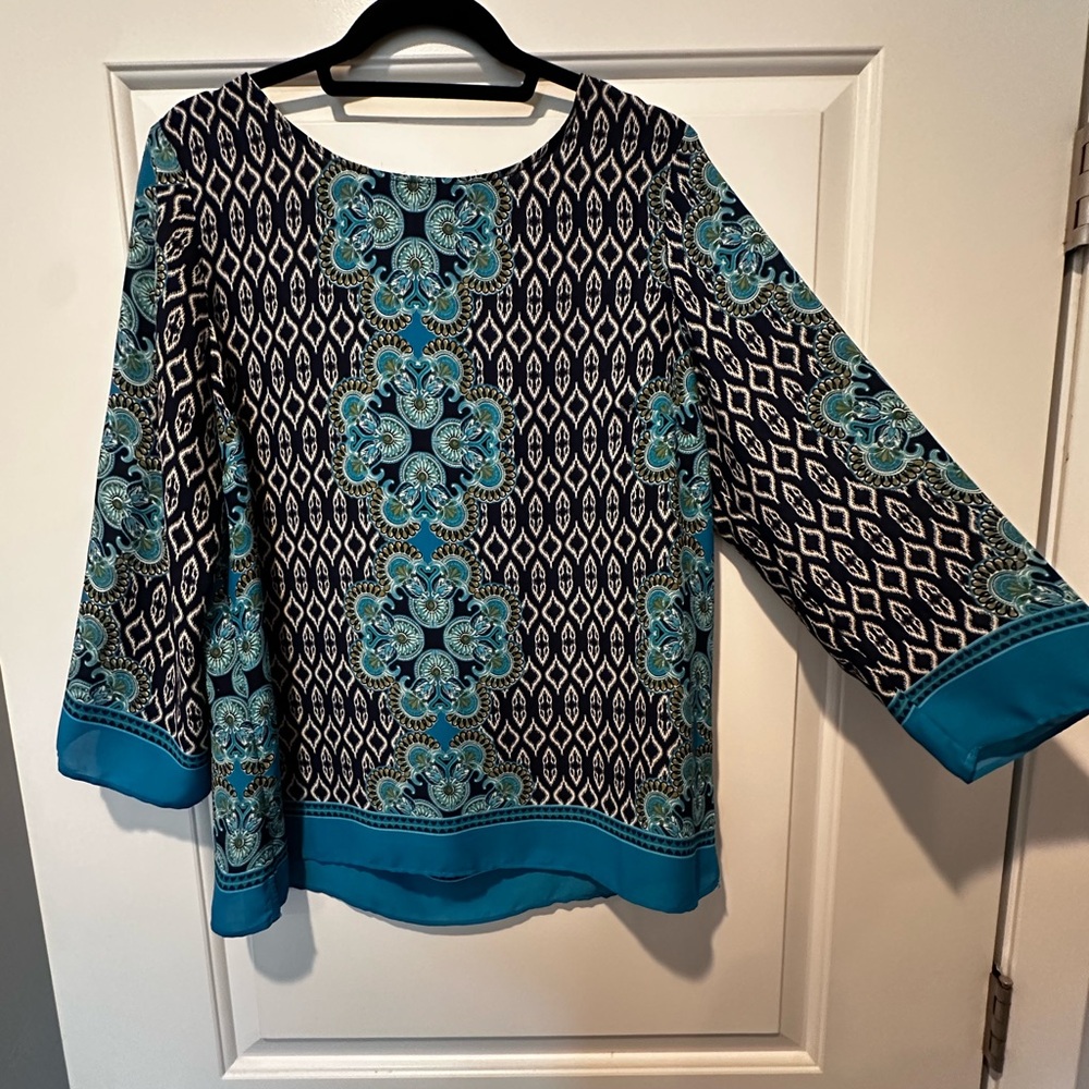 Rose & Olive Black and White Boxy Cuffed Sleeve Blouse